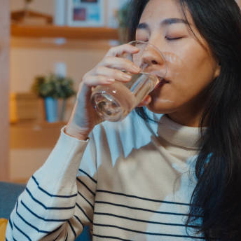 Due to frequent urination, patients may experience abnormal thirst as a physiological response to fluid loss