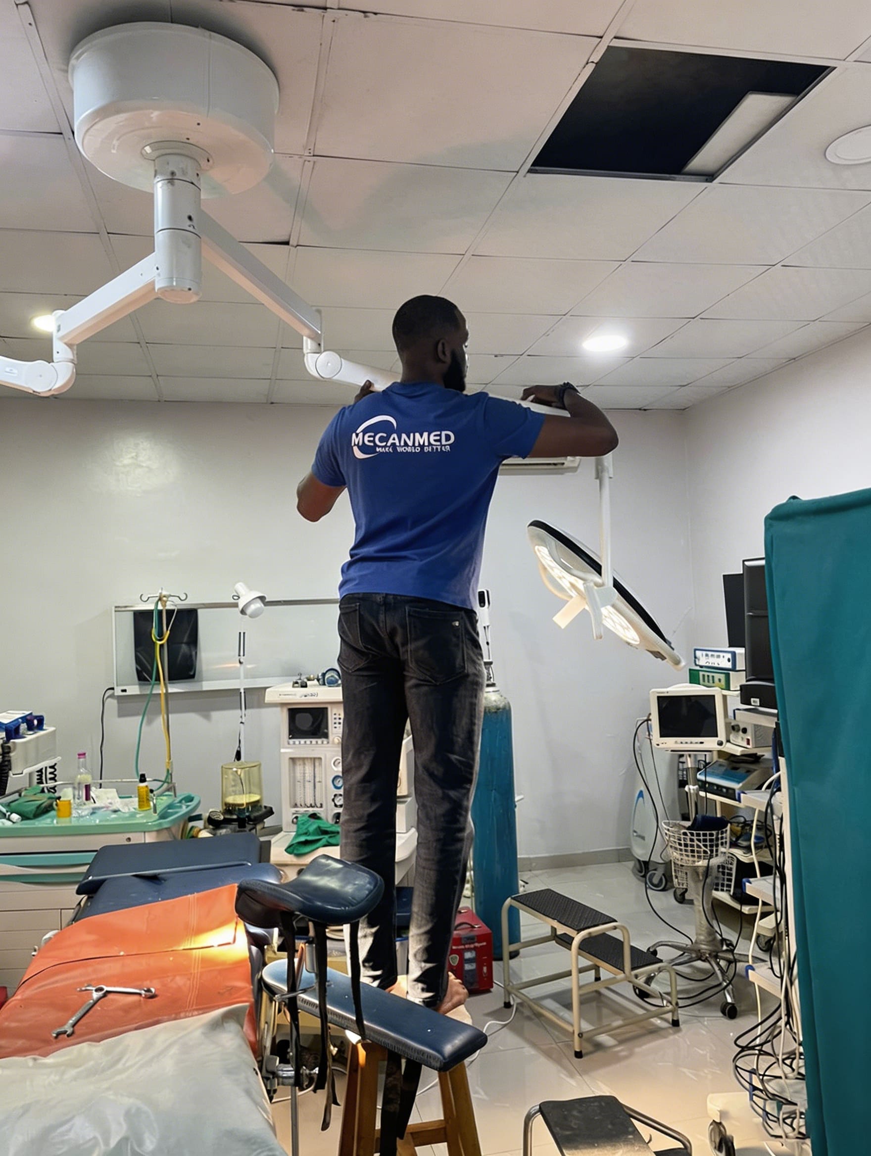 surgical-shadowless-led-light-installation-service